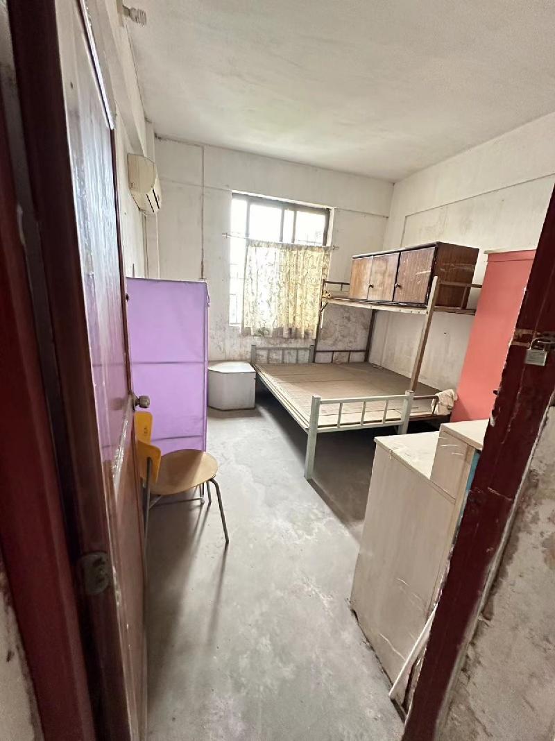 广州市番禺区市桥镇水边屋下街