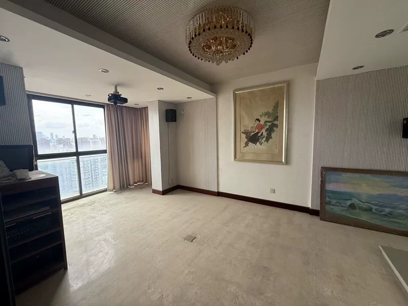 上海市虹口区四川北路1727弄8号2801室
